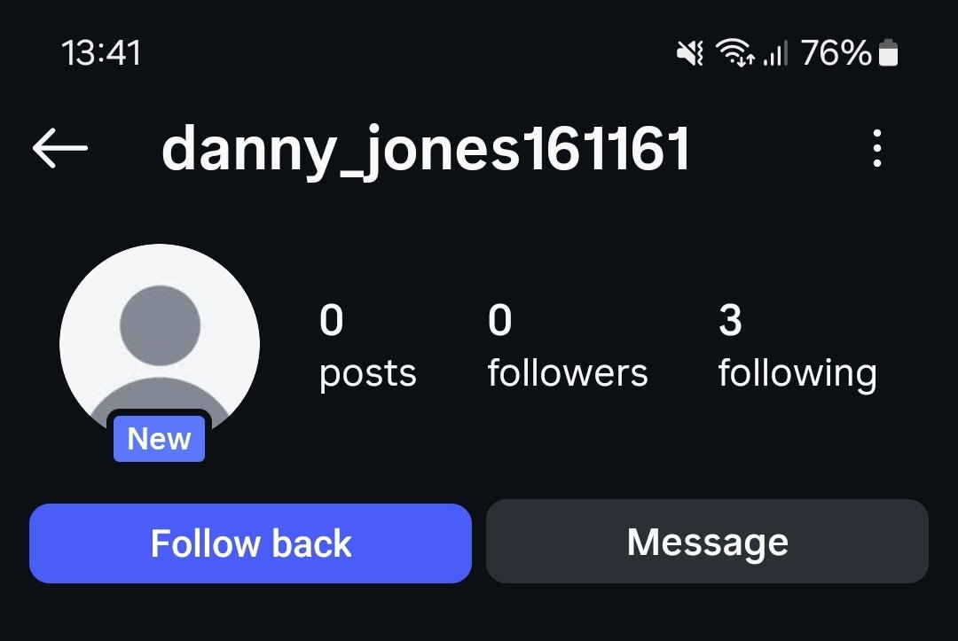 Only been following the actual danny jones for less than a week and the scammers assume I want to talk to him 😂 soz scammer I'm a Busted girl!