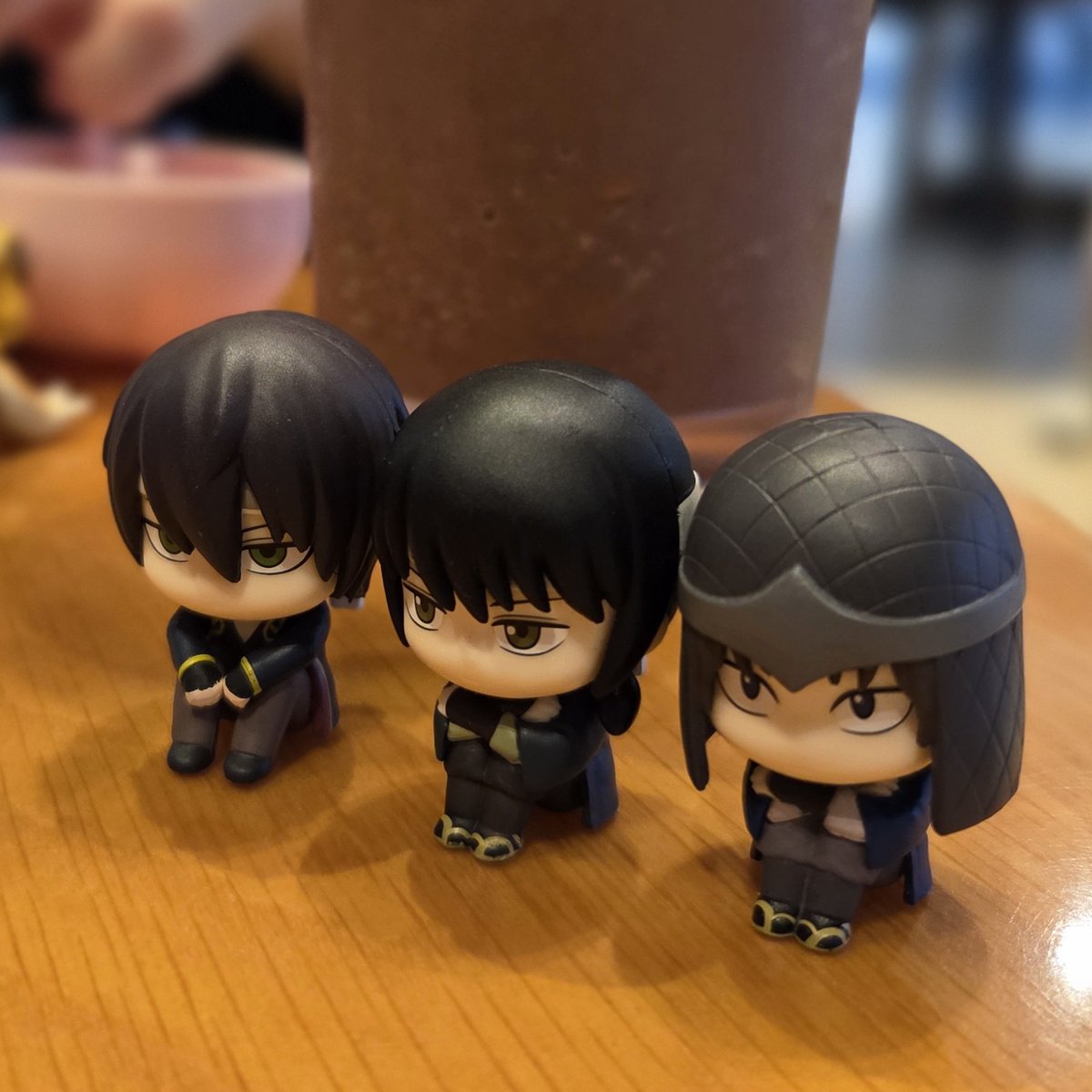 6번 돌렸는데 긴토키 빼고 다나옴 진짜 이건 아니죠
긴토키 제가 오억주고 양도 받아야겟습니까....?ㅠㅠㅜ