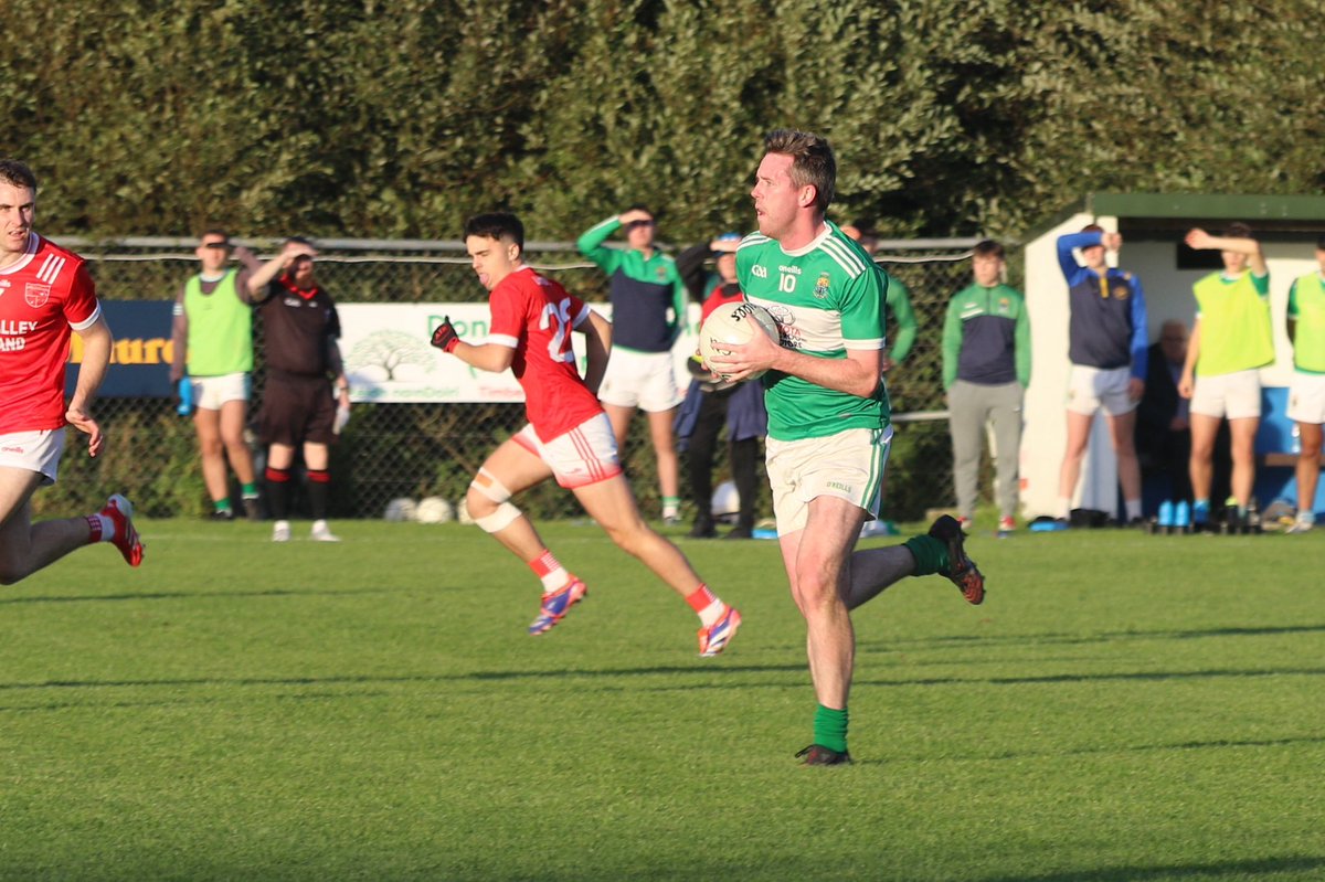 Weekend action 🏐🏐
Saturday
Uibh Laoire top group as Macroom face relegation battle

🏆 <a href="/OfficialCorkGAA/">Cork GAA</a> <a href="/mig_ie/">McCarthy Insurance Group</a> Premier Intermediate Football Championship R3
🏟️ Cill na Martra
⏰ FT

🔴⚪️ <a href="/UibhLaoireGAA/">Uibh Laoire GAA</a> 2-17
🟢⚪️ <a href="/MacroomGAA/">Macroom GAA</a> 1-17

A few pics …