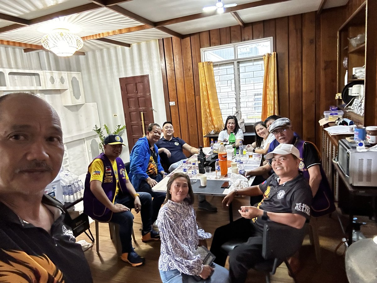 BudRante's tweet image. Hmmmmm sarap J. 🇵🇭 
We had our GMM
Metro Baguio Lions Club #MBLC
District 301C @ my residence 
House was built 1971 old
#Lions Club @lionsclubs 
@cnnbrk @USATODAY @YahooNews