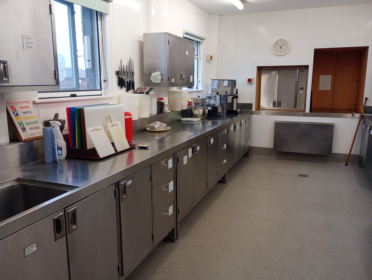 We're recruiting for a cook/chef, to work 5 days a week here at Mucknell Abbey. Check out the advert here, and if you know anyone who might be interested, spread the word!

mucknellabbey.org.uk/job-advert-coo…