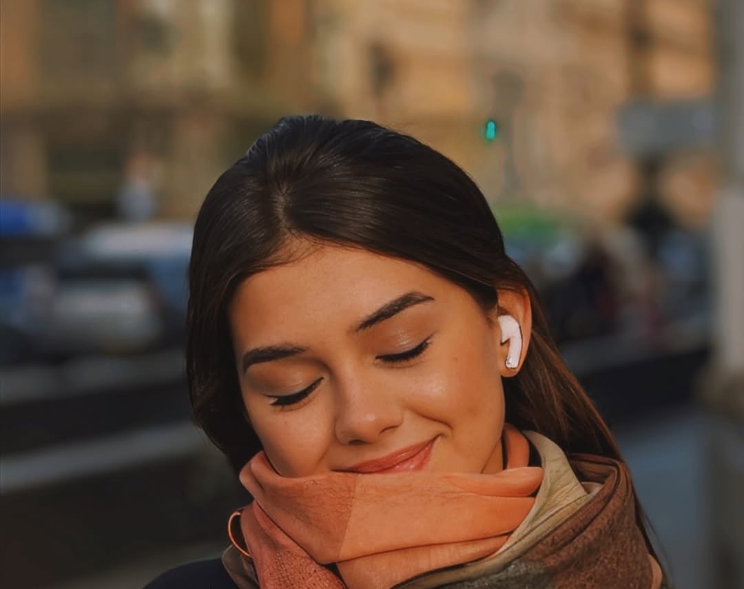 Divya72709095's tweet image. उसे गुरुर है, उसे चाहने वाले बहुत है
मुझे सब्र है, मुझ जैसा एक ना होगा..!

@Divya72709095