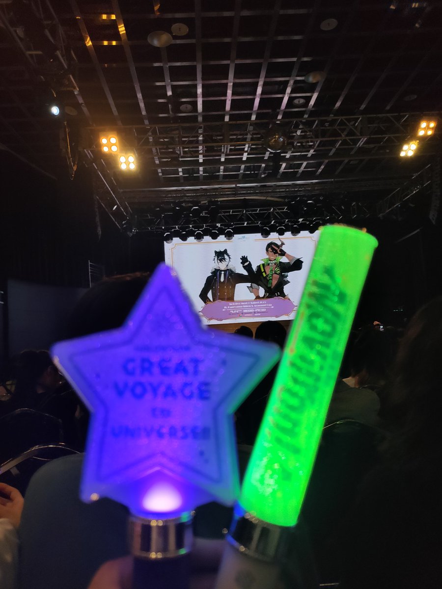 fish_0202_'s tweet photo. 来てよかったです😭💜💚
#hololiveMeet https://t.co/G3LMj8RRhn
