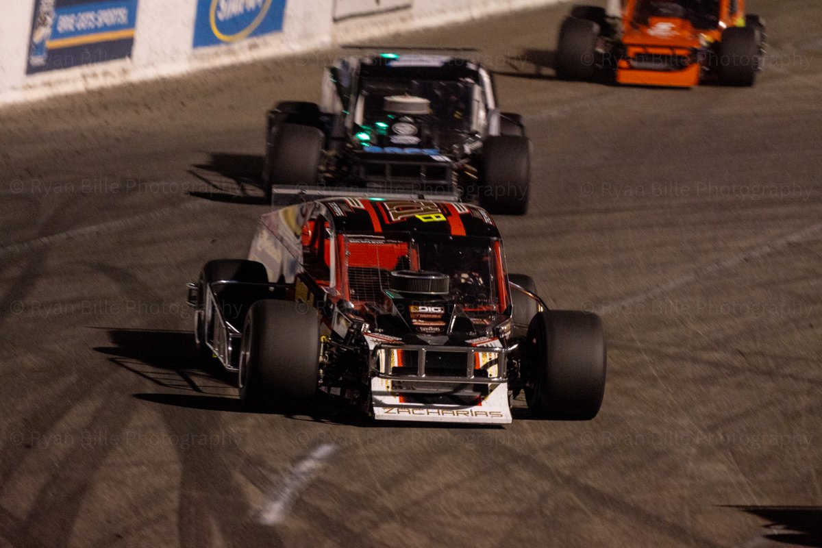 RyanBille4's tweet image. 4 frames from Saturday night 📸

Now its time to head back to the track for the final day of racing 😁