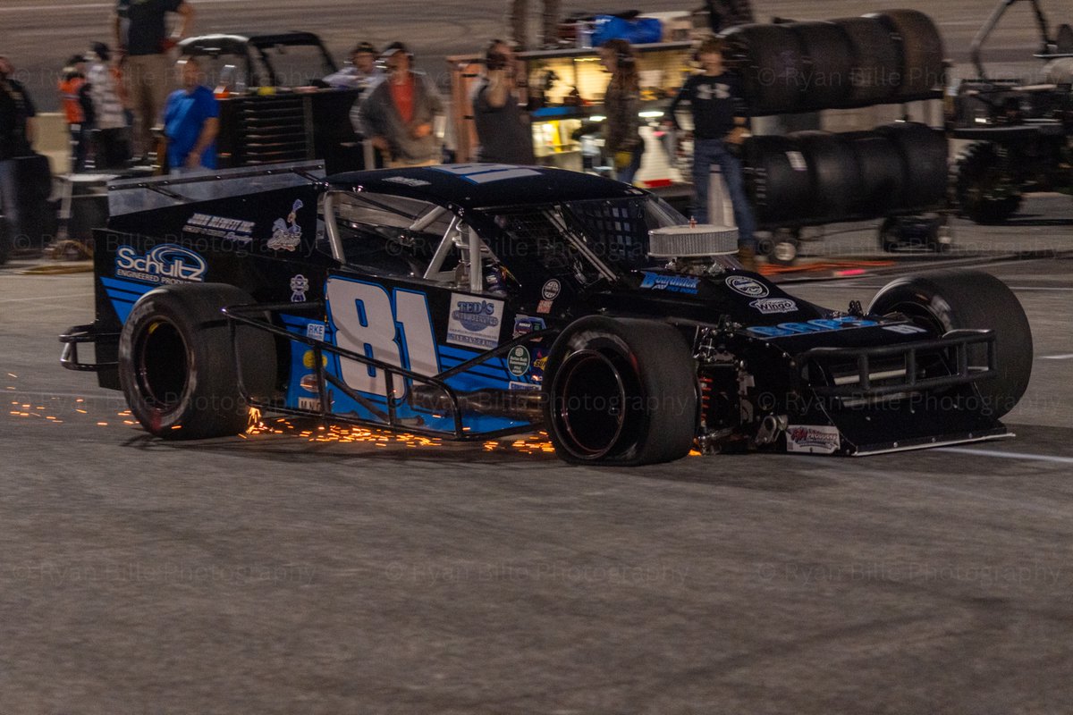 RyanBille4's tweet image. 4 frames from Saturday night 📸

Now its time to head back to the track for the final day of racing 😁