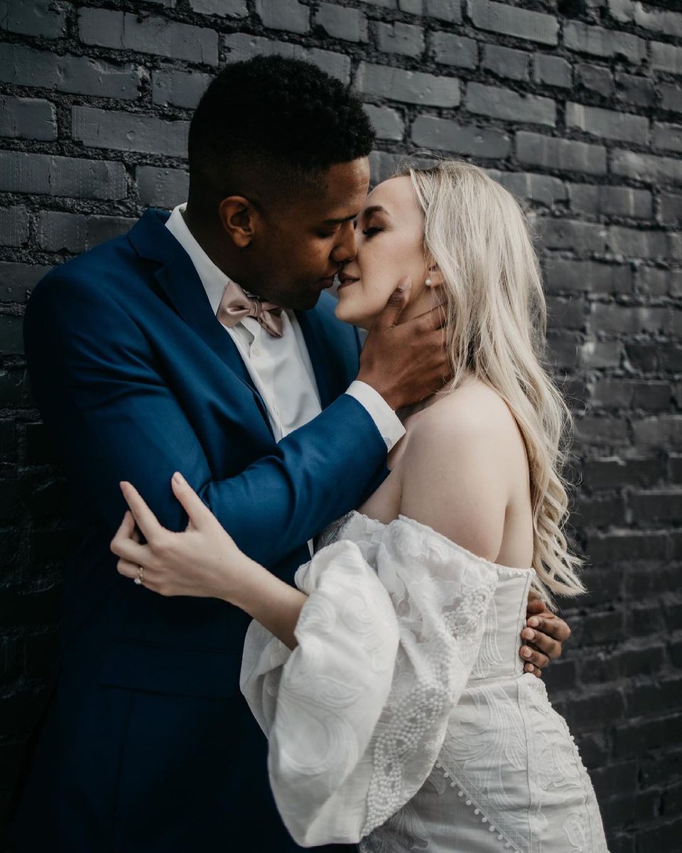 A Symbolic Interpretation of Adam and Eve as an Interracial Couple timmieblaze.wordpress.com/2025/09/14/a-s…