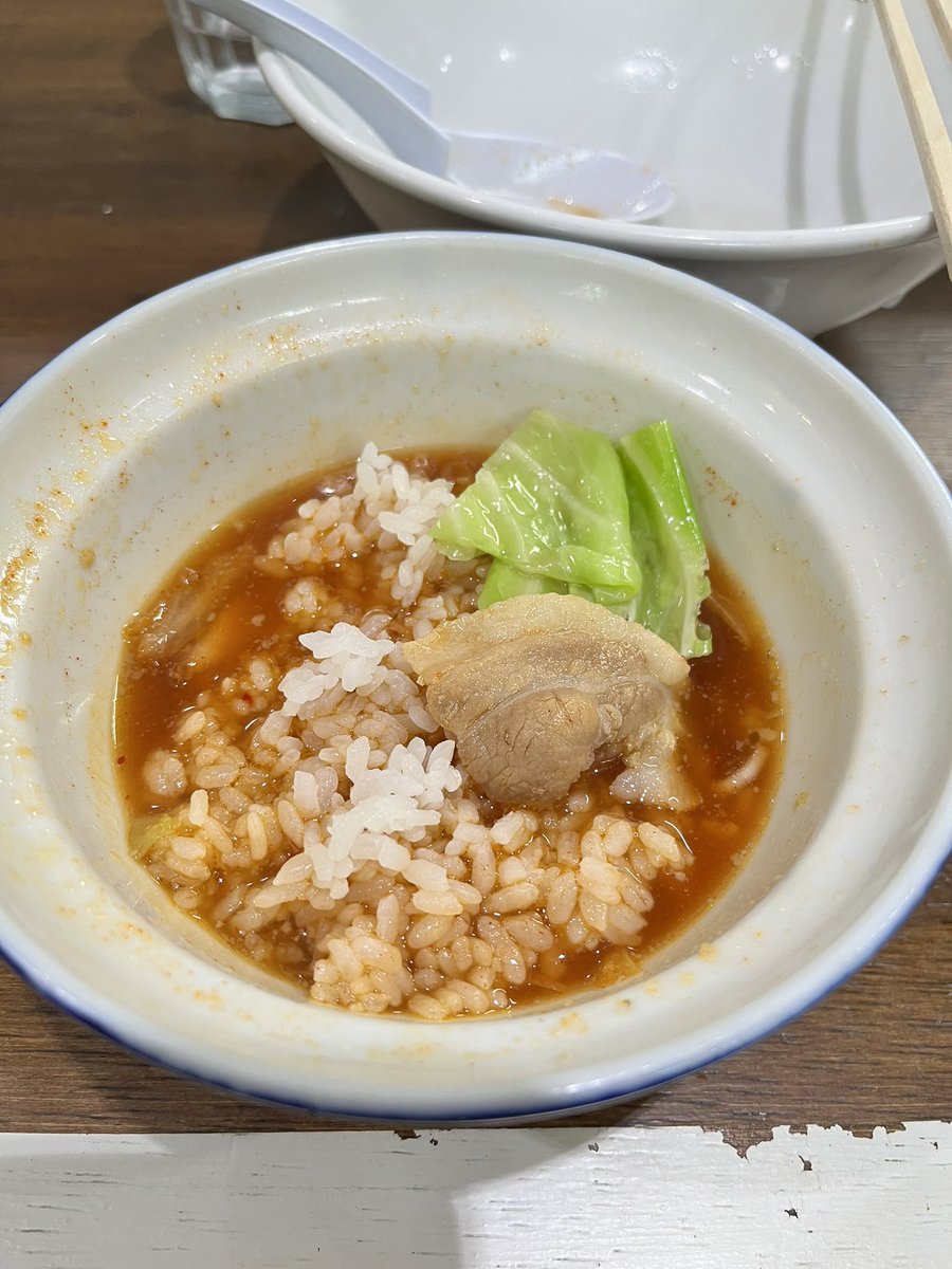 ゴールデンタイガー🐯

15:00〜17:00限定
豚キムチざる虎、味キャベツ

豚バラ、キムチのざる虎
良いの食べれました👍

この時間良いですね♪
楽しいお食事

今日もご馳走様でした🙏