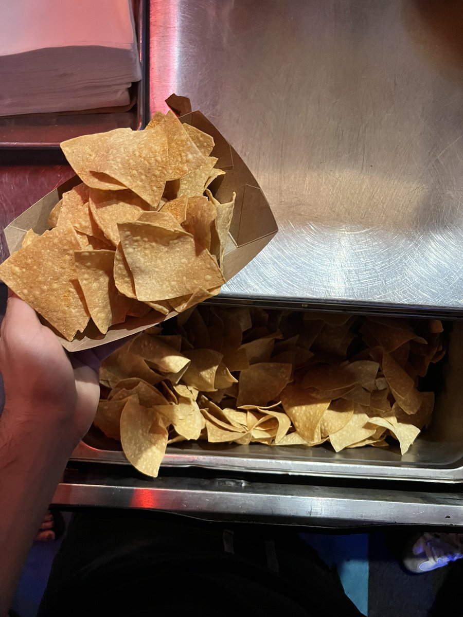 antbroccoli's tweet image. Bitch they got free chips