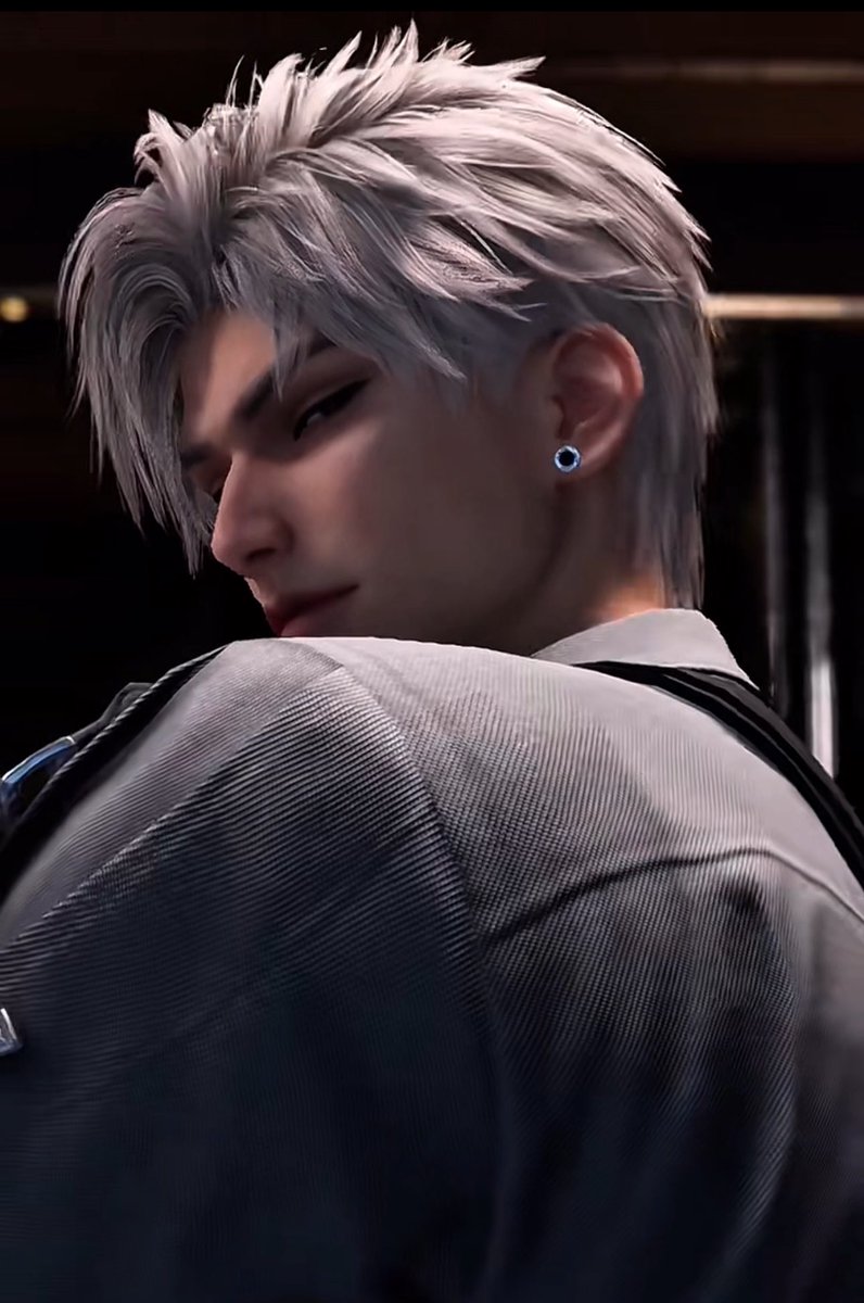 This angle and his expression here are brutal.. he knew exactly what he was doing. 😩