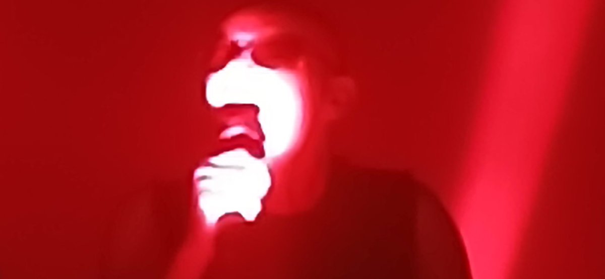 fabianjaraokei's tweet image. Tremendo show de #SistersOfMercy en Flores