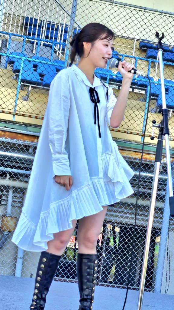 0821_TOMO_n40's tweet image. 初見でしたけど…
見ていて歌の凄く好きな方なんだなぁ~♪
って感じたのと素敵な歌声でした!
お疲れ様😆🎵
今後、機会があれば行きたいと思います!
2025.09.27
福井けいりん bye byeフェスタ
#フクイノセイカ
#福井競輪