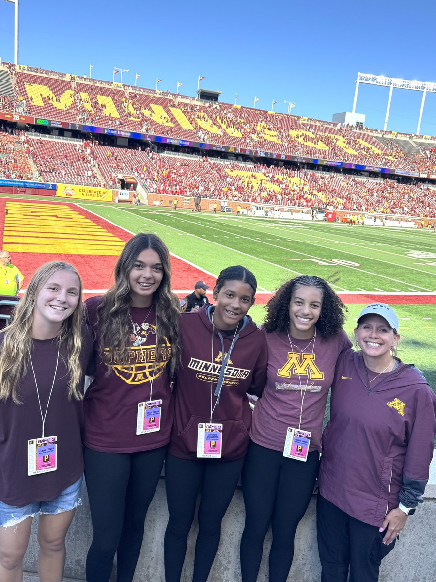 Thank you <a href="/GopherWBB/">Minnesota Women's Basketball</a> <a href="/CoachDawnP/">Dawn Plitzuweit</a> <a href="/Earl44Ariel/">Ariel Braker</a> <a href="/VanWinkle_Ty12/">Tyler VanWinkle</a> for a great day.