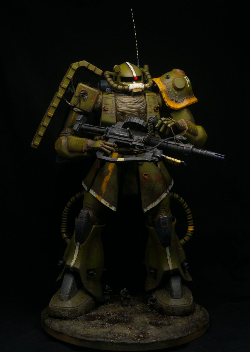 Finished this Megasize 1/48 Zaku kit finally. It took a long time but I'm happy with the end result. Took some inspiration from your version <a href="/hamama_kaworuru/">濱薫</a> 

#gunpla #gundam #minipainting