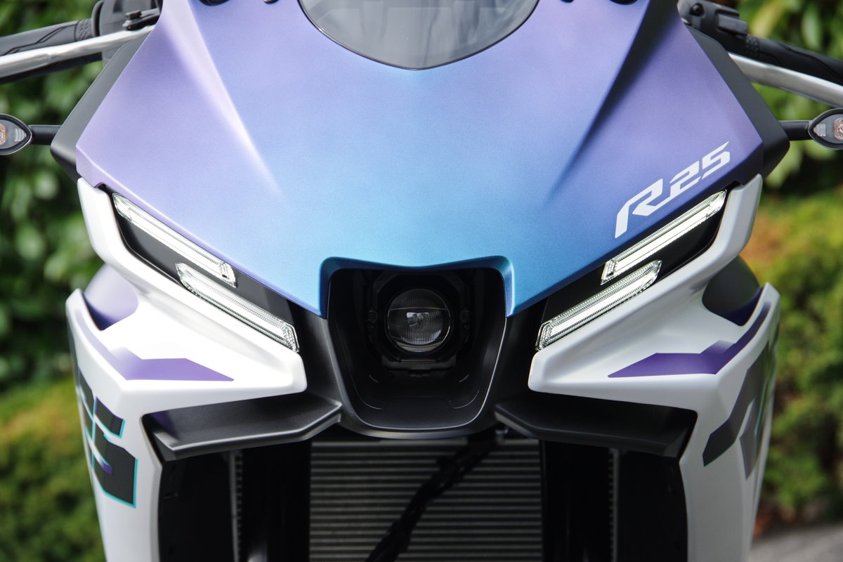 responsejp's tweet image. 【ヤマハ YZF-R25 新型】人気の理由は「映えるデザイン」にあり！ 進化する「Rの血統」とは
response.jp/article/2025/0…

#バイク #新型車 #ヤマハ