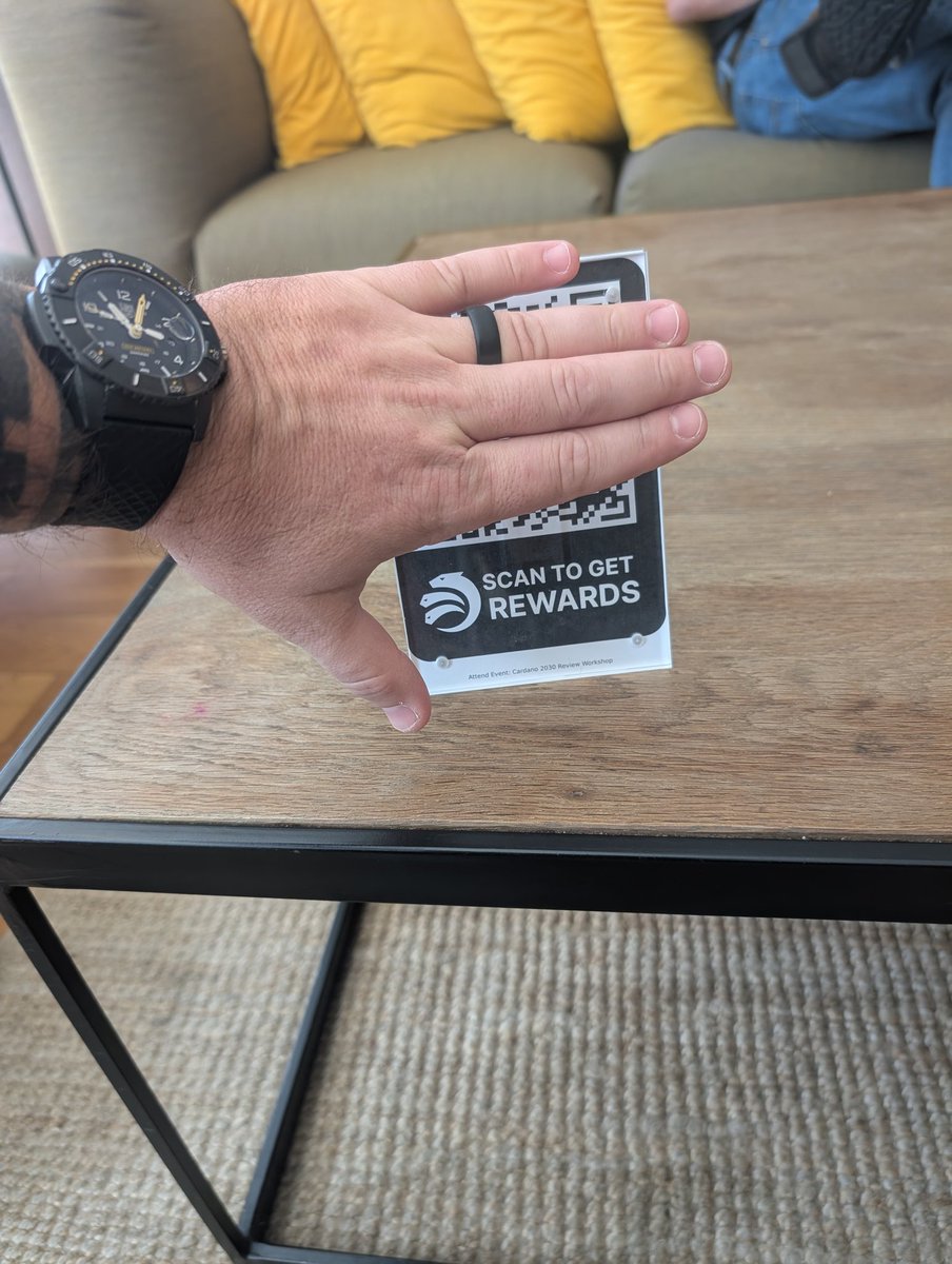 Our first round of Hydra Events points are out! If you want to vend some super sweet prizes during Token 2049 from the Hydra vending machine drop by the product committee meeting in the We Work building 71 Robinson Rd 13G! LG!