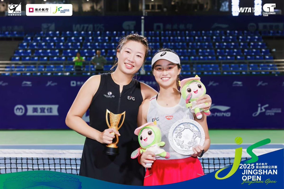 Huge congrats to our Tennis Ambassador Eudice Chong for bagging her second WTA 125 title！
Eudice Chong partnered Liang En-Shuo again to beat Cody Wong/Lee Ya-Hsin (HKG/TPE) in the Jingshan Open final held yesterday (September 28).

#Tennis 

Photo: 2025 Jingshan Open