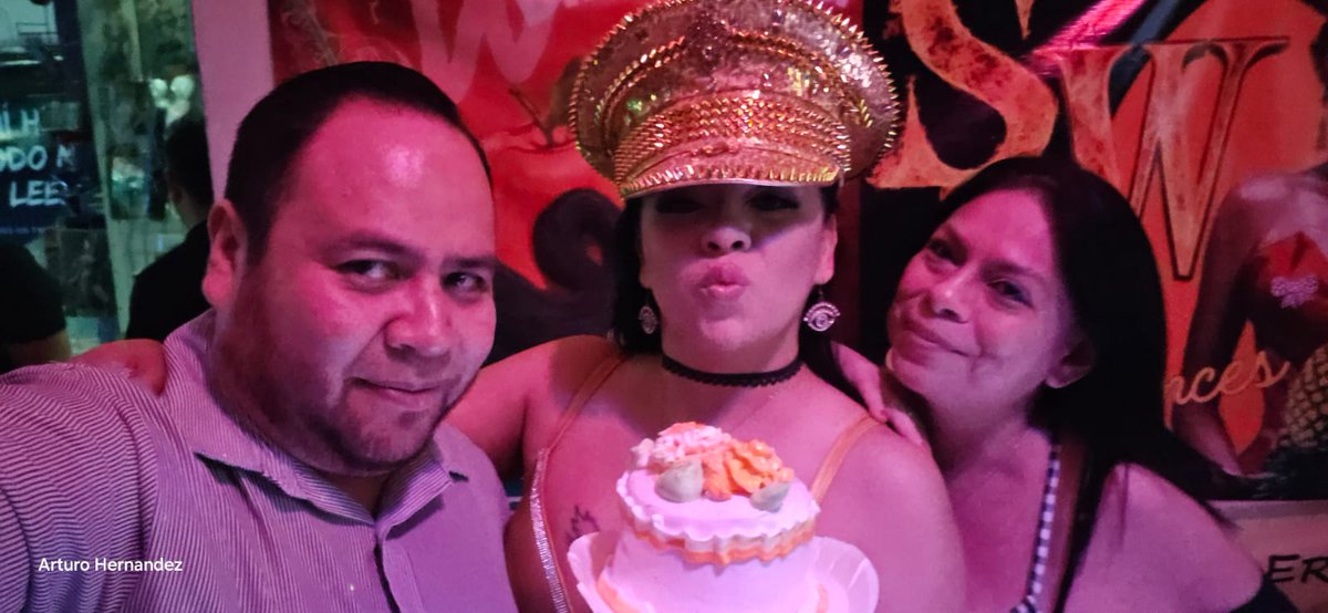 Super consentida, Gracias amigos por mi pastelito y mi regalo.🥰  <a href="/BIBLIOTECASW/">BIBLIOTECA SWINGER ERMITA</a> <a href="/Bibliotecasw1/">bibliotecasw Ermita BARBARA Y ARTURO</a> <a href="/SWEXPERIENCES/">SWEXPERIENCESERMITA</a> <a href="/swexperiences1/">SWEXPERIENCES1</a>