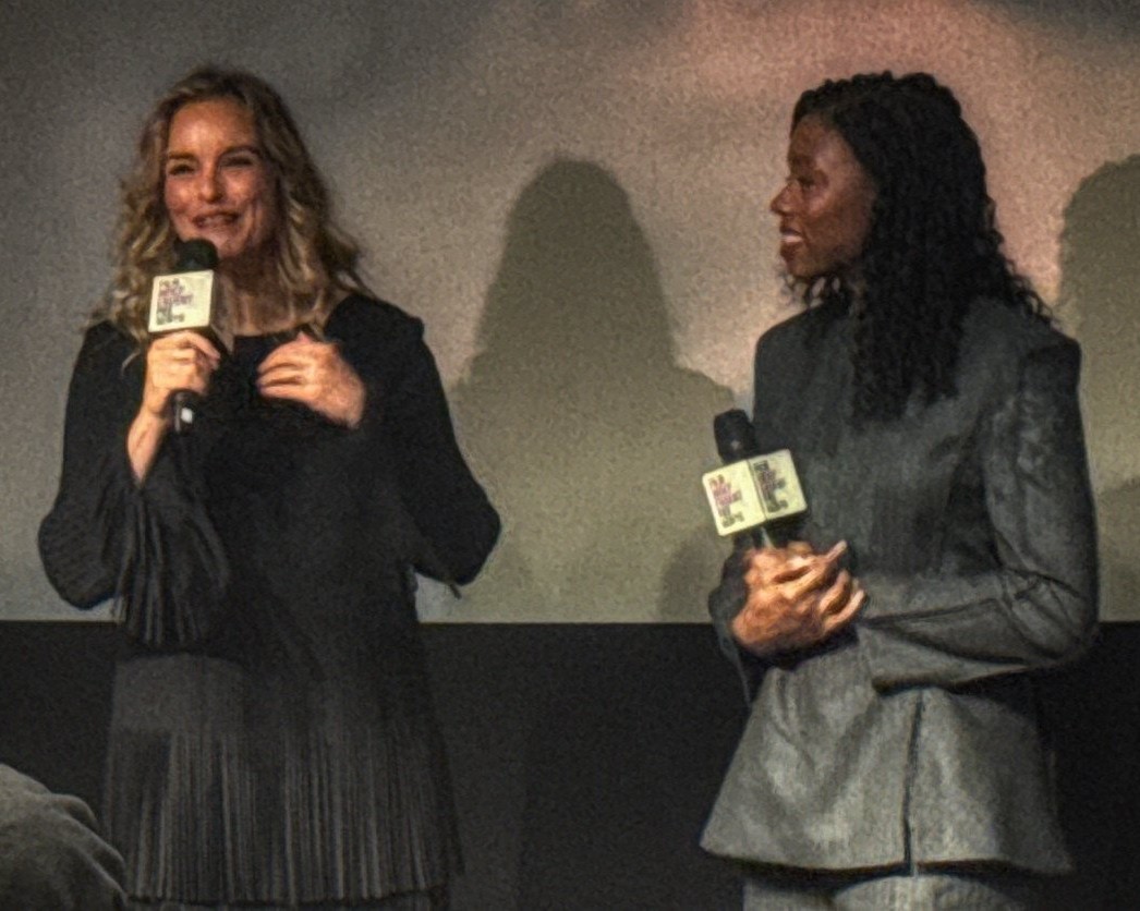 ane_byane's tweet image. Nina Hoss apresentando #Hedda no #FiPresents.  Fonte: stevensantos.bsky