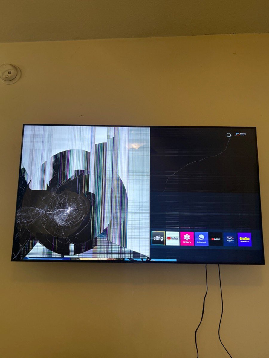 DavidErnestkag's tweet photo. @Colts @RuoffMortgage Thanks Adonai! 

Thanks to you I just RELAPSED on drugs and destroyed my TV. I bet all my savings on this game and you RUINED MY LIFE. https://t.co/79gOt0dWqC