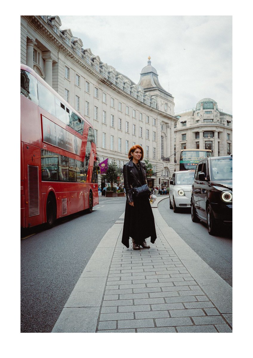 "Beauty begins the moment 
you decide to be yourself"
_Coco Chanel