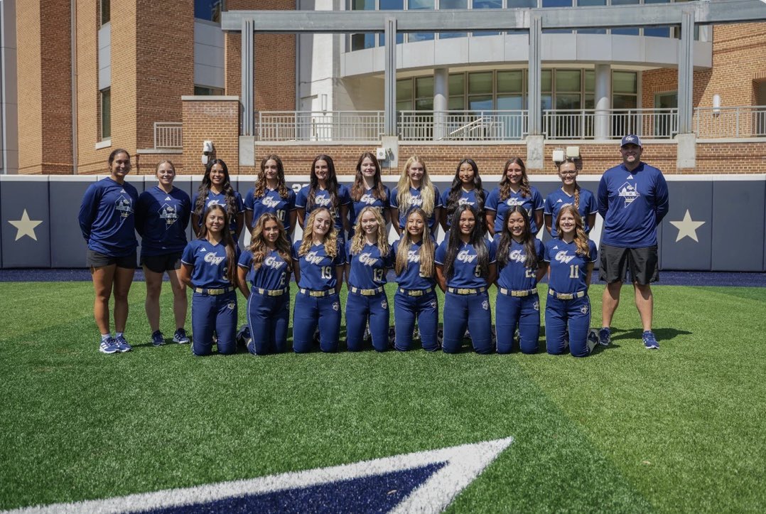 IsabellaRuby25's tweet image. Year 1 team pic!