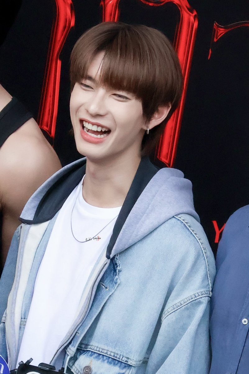 The most beautiful smile in the world 🌞

#สิงสาลาตายลงพื้นที่สยาม
#ppoohkt #PooHHooPers