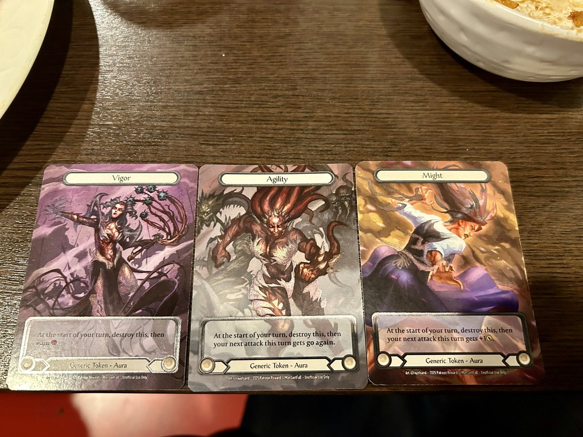 PvtVoid2's tweet photo. Wrapping up my 10-day trip to Japan! 🇯🇵
It was a blast to HJ a BH in Shizuoka—Top 8 felt like it flew by in seconds 🤣 Big shoutout to my amazing team 💪 and huge thanks to @ManSantFaB for the awesome tokens! Hope to be back in Japan next year to see you all again 🐝
#fabtcg https://t.co/XEc5oLRUwx