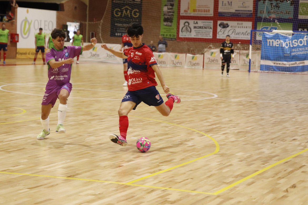 MASASHIZOTT06's tweet photo. 9/9pts🔴🔵
#futsal #mengibar #フットサル https://t.co/4rhKO92U91