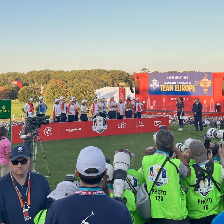 theHealthyGolfr's tweet image. Congratulations Team Europe on your Ryder Cup victory! Well done lads!
Back to back… 🏆
⛳️
#golf #golffitness
#patchedup #staminapro
#RyderCup #GoUSA #TeamEurope