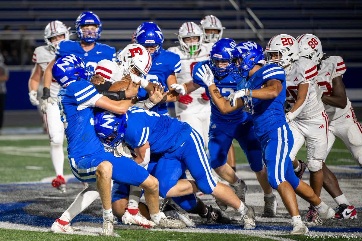 Pictures from our game vs. <a href="/Dsmeast/">East High School</a> are now available to view and download on
waukeenwfb.smugmug.com/2025-Northwest…

📸 <a href="/Sgt13Echo/">Mike Hughes</a> (X &amp; INSTAGRAM)
📸 @je_designandphoto (INSTAGRAM)