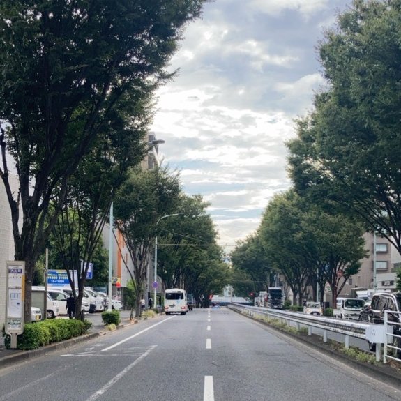 おはようございます！
⛅️ #代々木上原 は27℃、ちょっと蒸し暑いですね💦

9月も残すところあと2日！🙌
 第三四半期のラストスパート、全力で駆け抜けましょう！💪
本日もよろしくお願いします！

#企業公式が毎朝地元の天気を言い合う
#企業公式秋のフォロー祭り
#企業公式相互フォロー