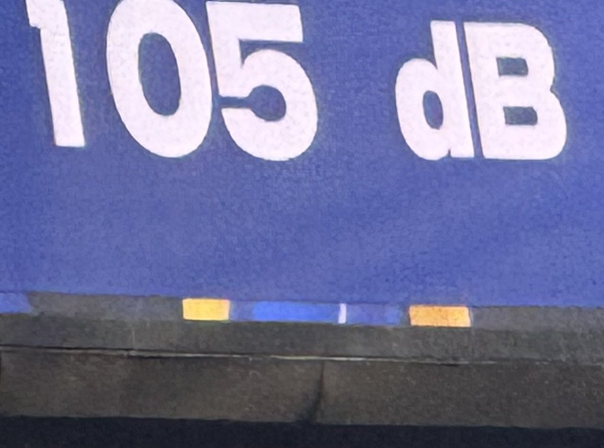 andrewRSSB's tweet image. .@Cambeezy_ lol ya dummy 🤣🤣🤣🤣 #RamsHouse