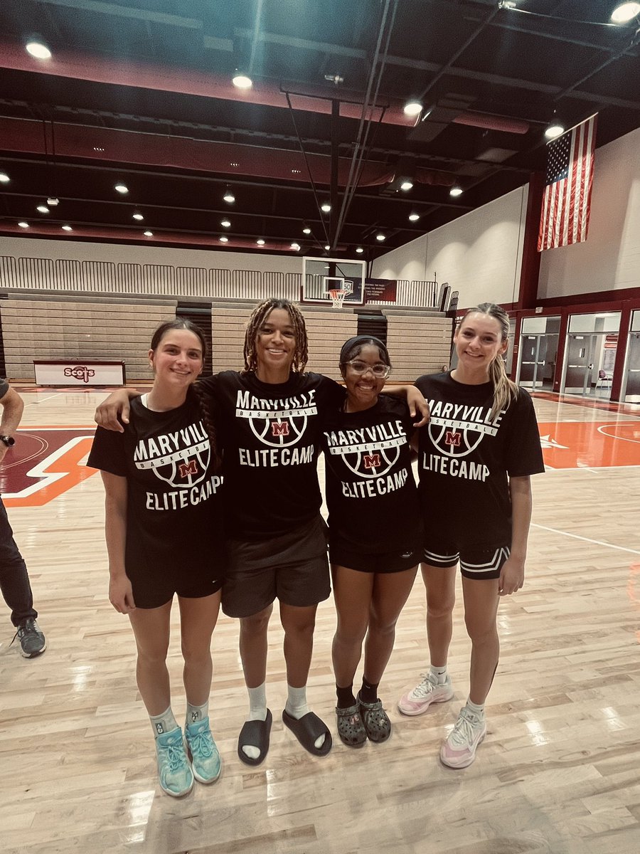 Thank you <a href="/coachtravillian/">Darrin Travillian</a> and <a href="/CoachElsaE22/">Elsa</a> for an amazing camp today! The atmosphere was so good and I loved learning about your program! Can’t wait to check out a game this season!  <a href="/MCScotsWbb/">Maryville College Women’s Basketball</a>