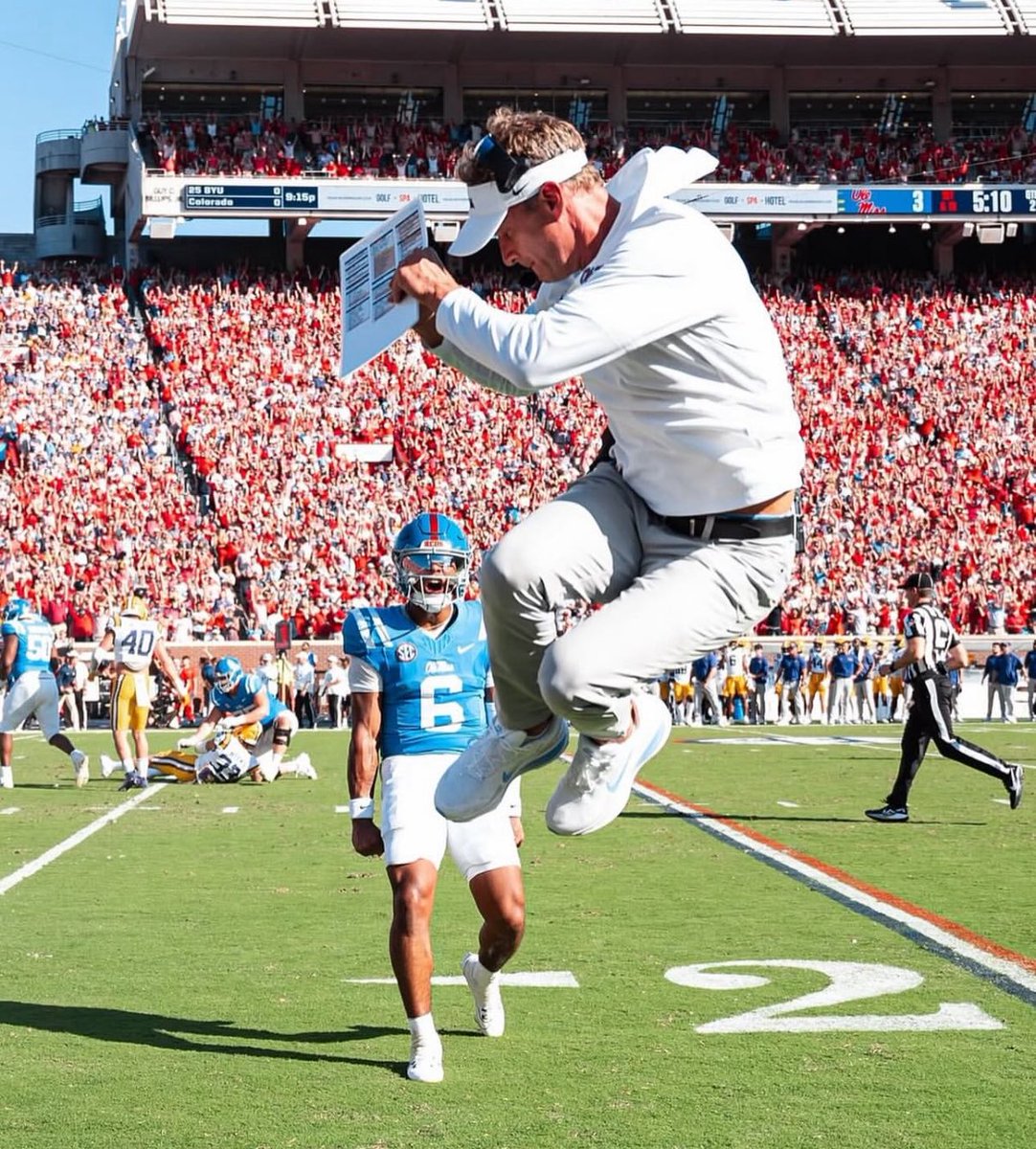 Ole Miss, Jaxson Dart and Bears all win.  If Packers lose, it’ll be the best sports weekend ever. #OleMiss  #JaxsonDart #BearsNation #lanekiffin