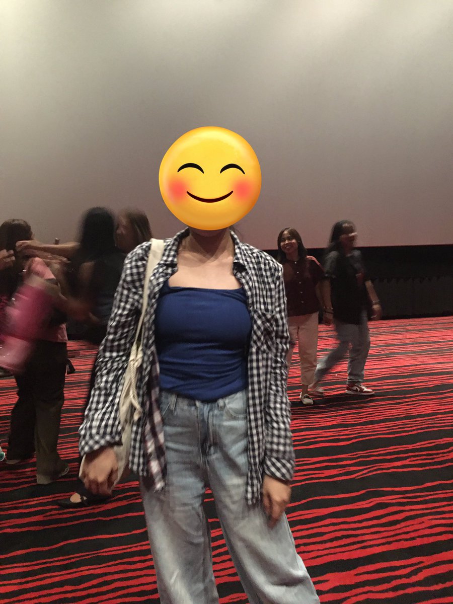 lovezel32's tweet photo. Ganda ni Ashtine,ang pogi ni Andres,at higit sa lahat ang ganda ganda ng movie😍🌹
#AshDres https://t.co/ge992ZZ0lH