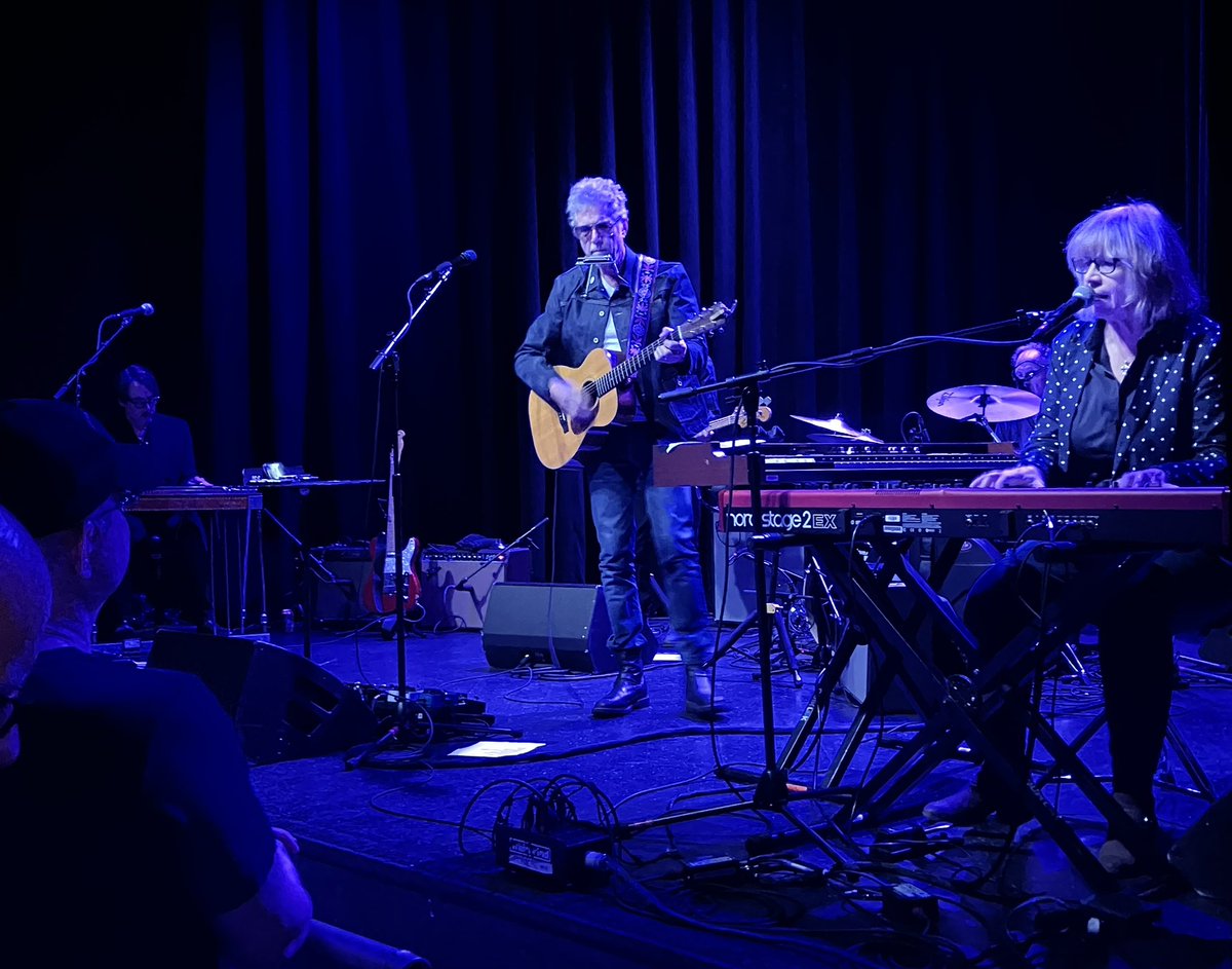 Going old school with <a href="/the_jayhawks/">JayhawksOfficial</a> at <a href="/TheAtlantisDC/">TheAtlantisDC</a> #90sAltRock