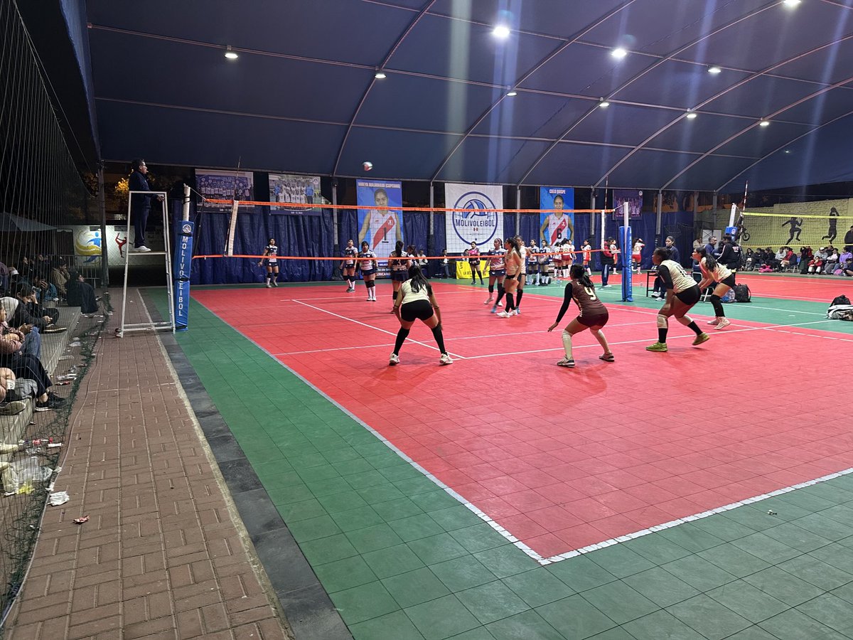 Echando un vistazo al futuro. “Y dale U”