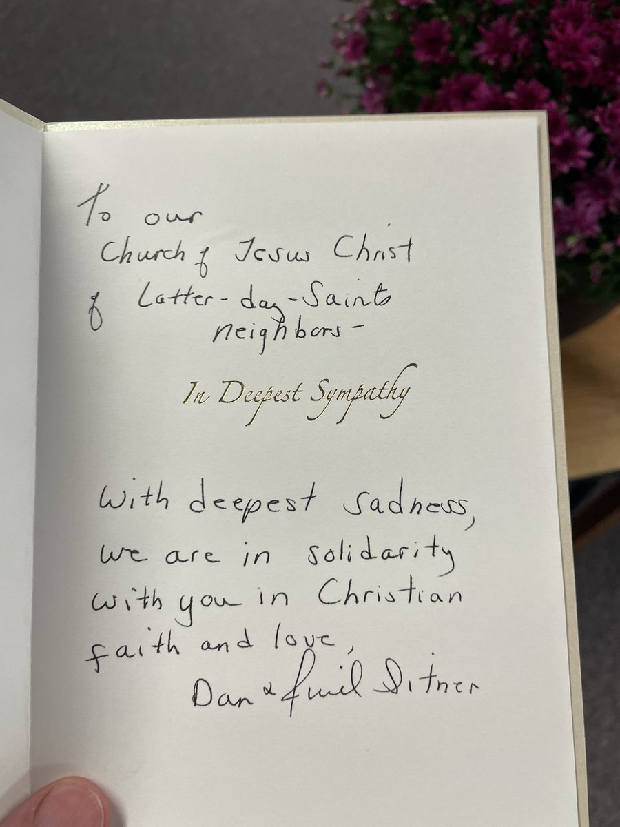 spencerk7atty's tweet photo. Currently I am serving as the bishop of the Oak Grove Ward of the @LDSchurch  in Gladstone, Oregon. After Pres Nelson passed away last night, and today’s horrific evens in Michigan, some kind-hearted individuals brought flowers! There is good in the world!!! https://t.co/OyPC4oTrHO