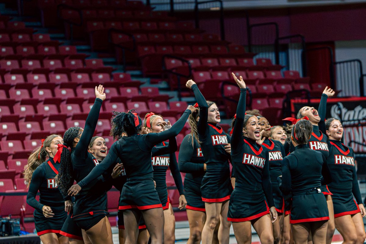 Union_Athletics's tweet photo. Union Cheer CRUSHED their routine at State yesterday! 📣🙌 Proud of all the work that got them there & now it’s on to Game Day comp next! 🔥
Check out these shots from The U Media student intern, Brandon Vasquez, full gallery at https://t.co/DciVDdfjhK.
#UnionCheer https://t.co/GHfAjsh4XA