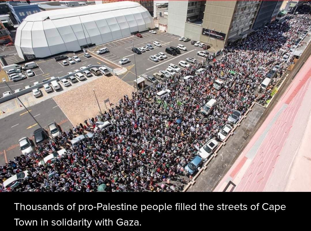 AliceVLAuthor's tweet image. They say, ‘Let those sanctions come’: Pro-Palestine marchers fill the streets of Cape Town in solidarity with Gaza.
This is South Africa under the ANC president.
