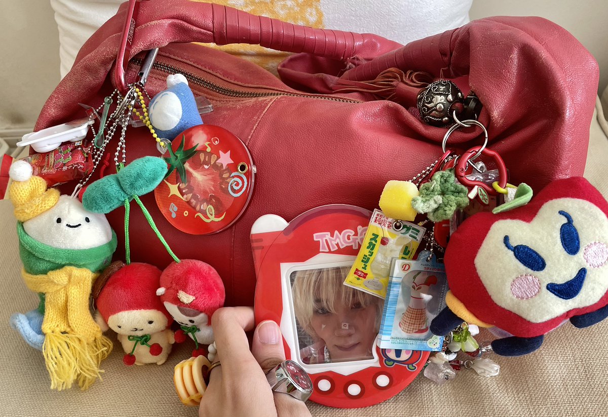 let’s hear it for the bag 👩🏻‍🌾