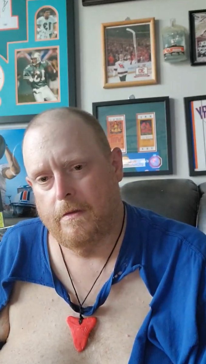 Can you imagine being this guy and calling MLB players “losers”?