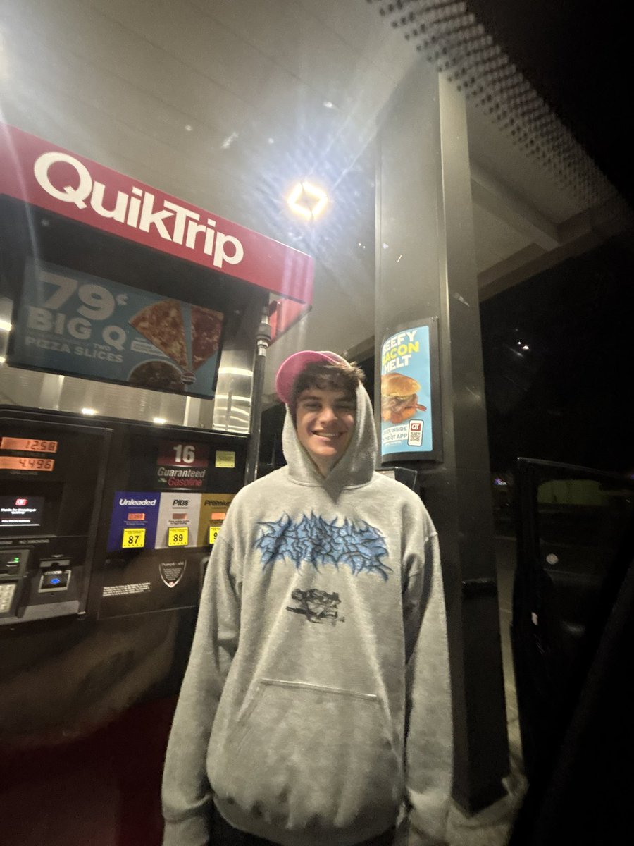 gremlincc's tweet image. hardcore with the people
i love