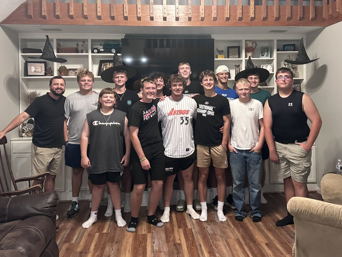 <a href="/AthleticsHauser/">Hauser Athletics</a>