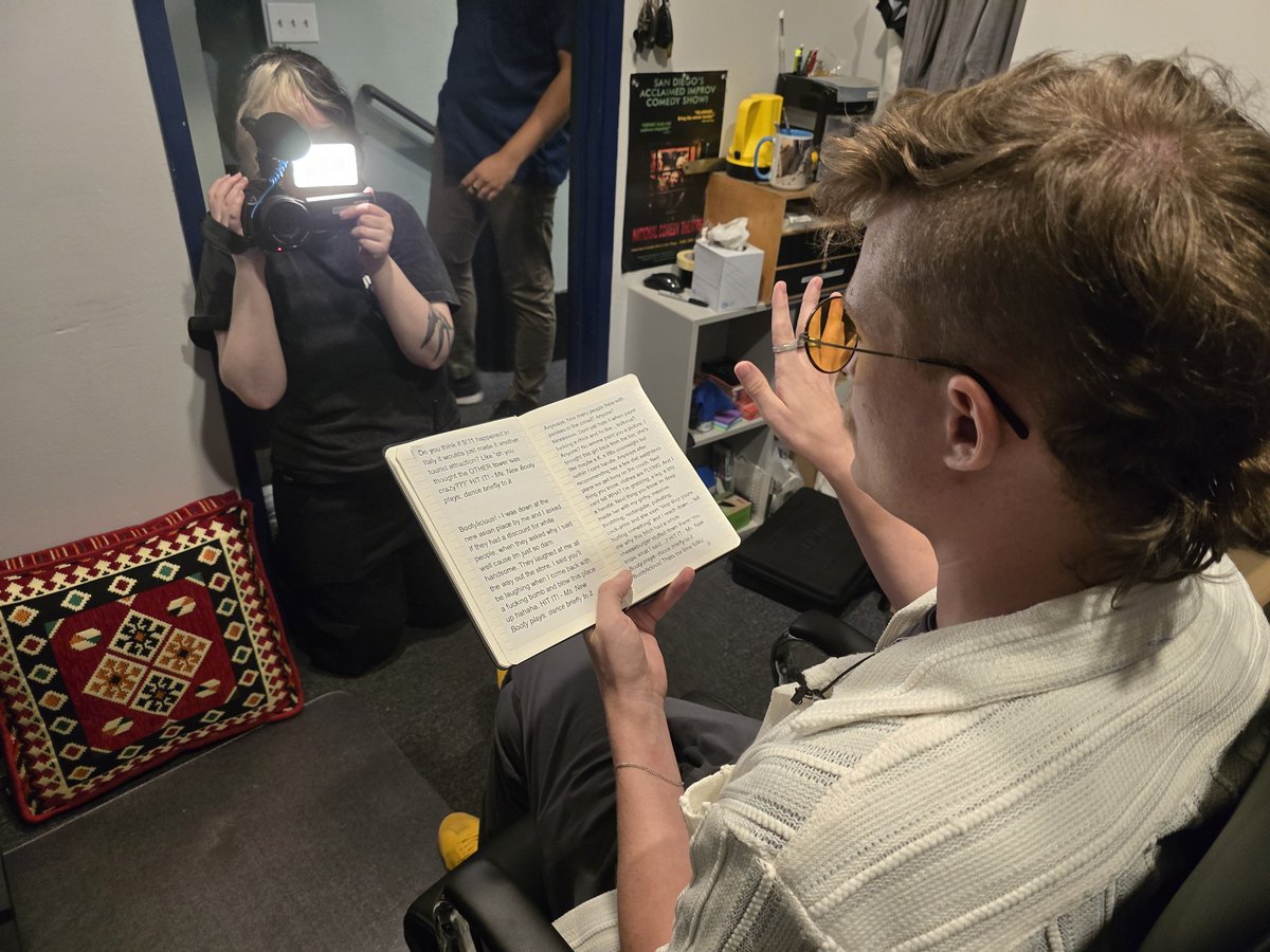 VilifiedPeanut's tweet photo. The secret is out.

Our first time trying standup is out now.

https://t.co/LjoCV1F6kn https://t.co/w4hihG4tlE