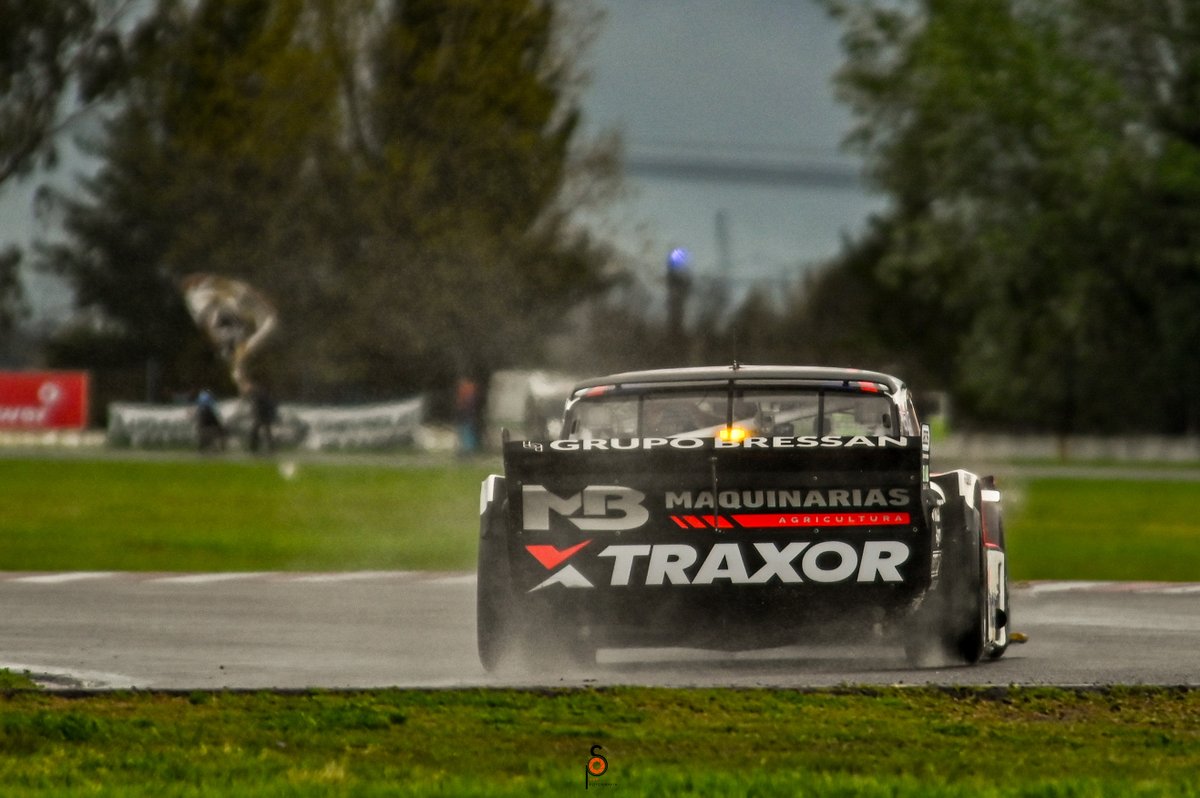 Manuborgertok tweet media