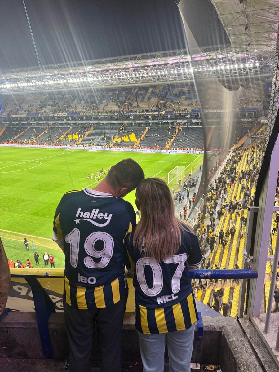 docentDrArdaGüler (@nazikbirdeli) on Twitter photo 