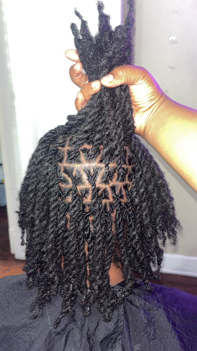 styledbythedoll's tweet image. The best in the city🔥 #buffalo 
#locs #2strands