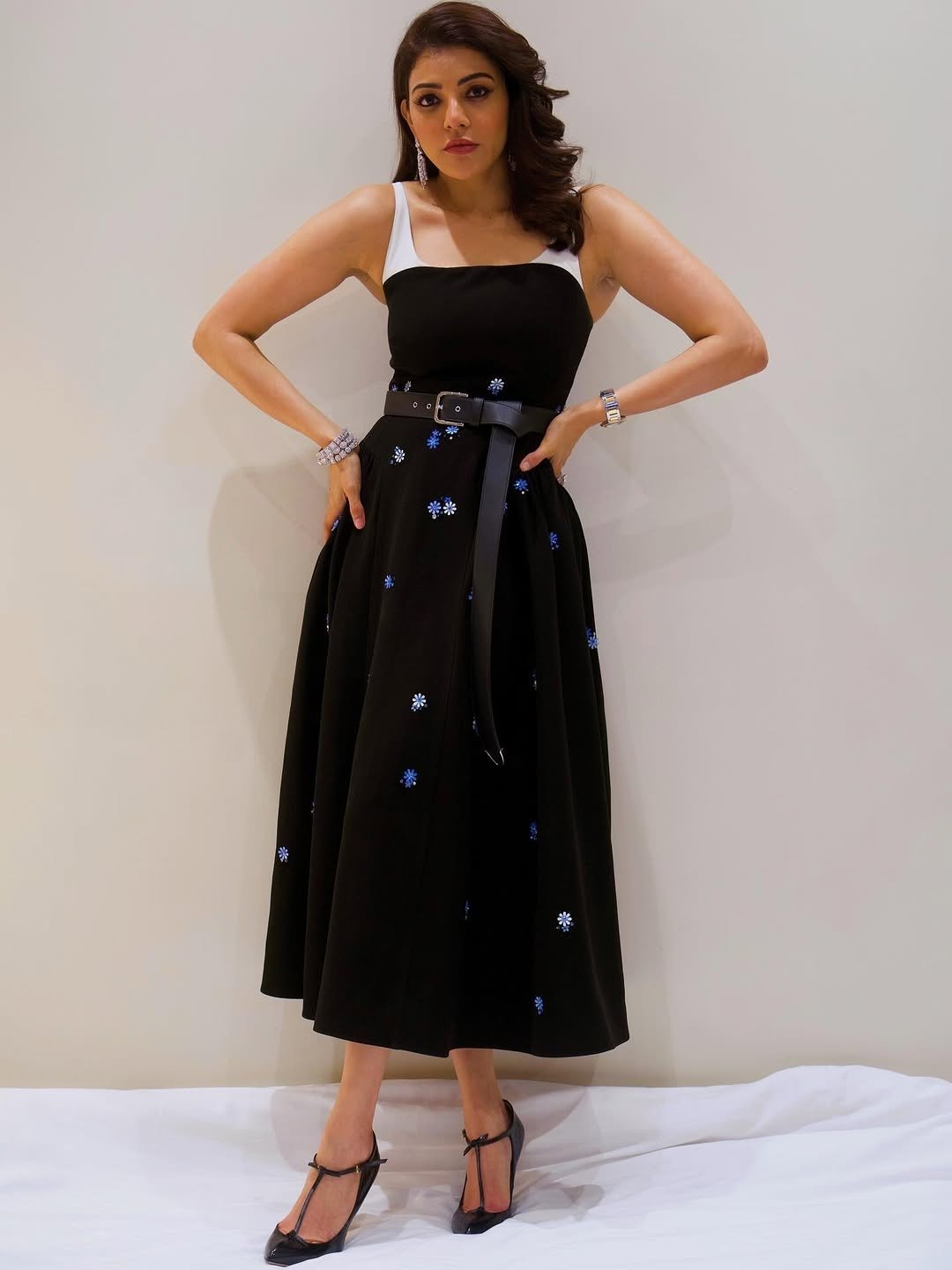 G1-dZGQbgAAeaMx?format=jpg&name=large