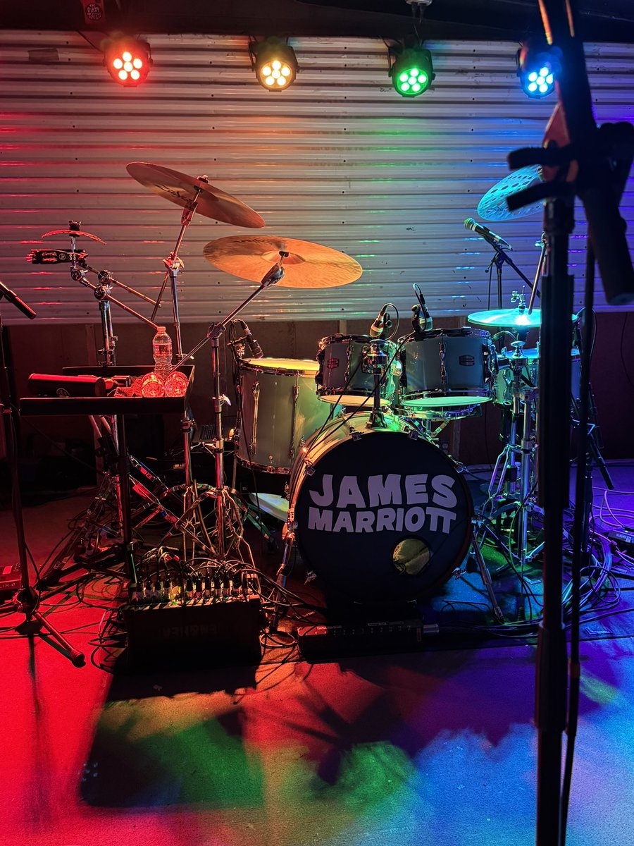 malwhateverrr's tweet image. chat... #JamesMarriottUT